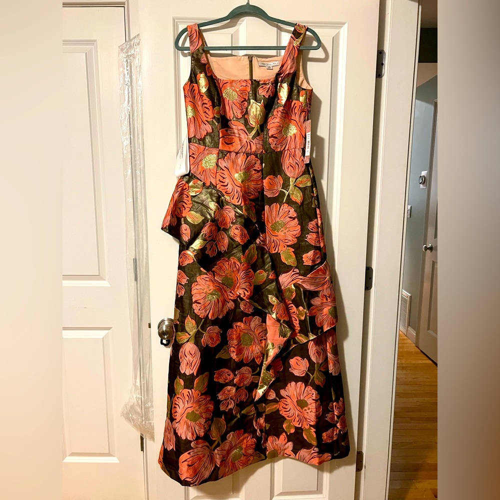 Kay Unger Gown